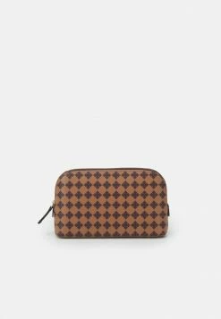 Coupon ๐ By Malene Birger BAE SMALL - Wash Bag - Dark Plum ๐