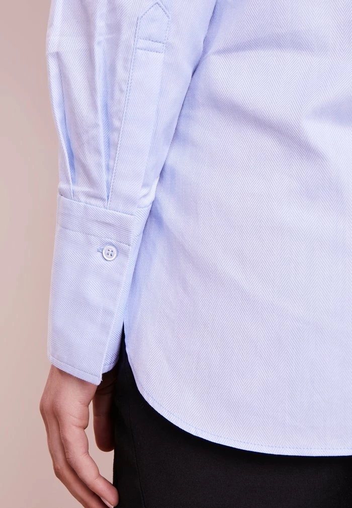 LEIJAI - Button-down blouse - pastel blue New 👍 By Malene Birger LEIJAI - Button-down Blouse - Pastel Blue ⭐ -By Malene Birger shop 2e32a99adad24c6b877531428451c703