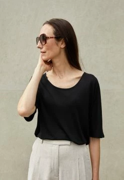 Best Sale ✔️ By Malene Birger ESSENTIALS CEVINA - Basic T-shirt - Black 🥰 -By Malene Birger shop 301a75e106404b74b0616fac78907e0b