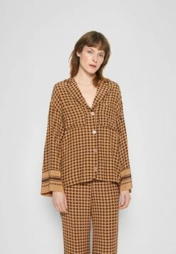 Outlet 👍 By Malene Birger AMANNA 👕 SHIRT - Button-down Blouse - Drab Chino 🌟 2 Outlet 👍 By Malene Birger AMANNA 👕 SHIRT - Button-down Blouse - Drab Chino 🌟 -By Malene Birger shop 304d746dc9a24cbe9f43ef13f0cc3bfb