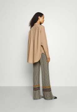 Brand new 🥰 By Malene Birger DERRIS - Button-down Blouse - Chanterelle 🤩 2 Brand new 🥰 By Malene Birger DERRIS - Button-down Blouse - Chanterelle 🤩 -By Malene Birger shop 30d1d44d1e8f40b4b7c5aaad4720f6b1