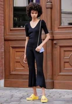 Wholesale ❤️ By Malene Birger AJUNIE - Basic T-shirt - Black ⭐ -By Malene Birger shop 3b50ca4d8a5b4de29e91ee231387e92c