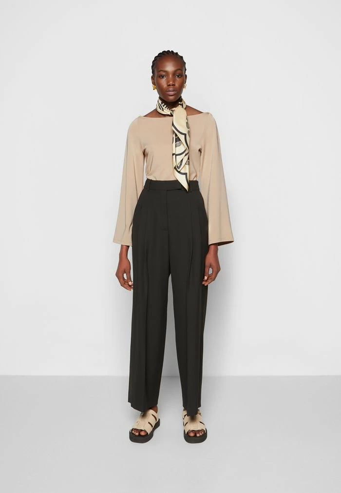 MELAVA - Long sleeved top - sesame Cheap ๐คฉ By Malene Birger MELAVA - Long Sleeved Top - Sesame ๐ -By Malene Birger shop 4879c21e10644268aedda180c578d3d8