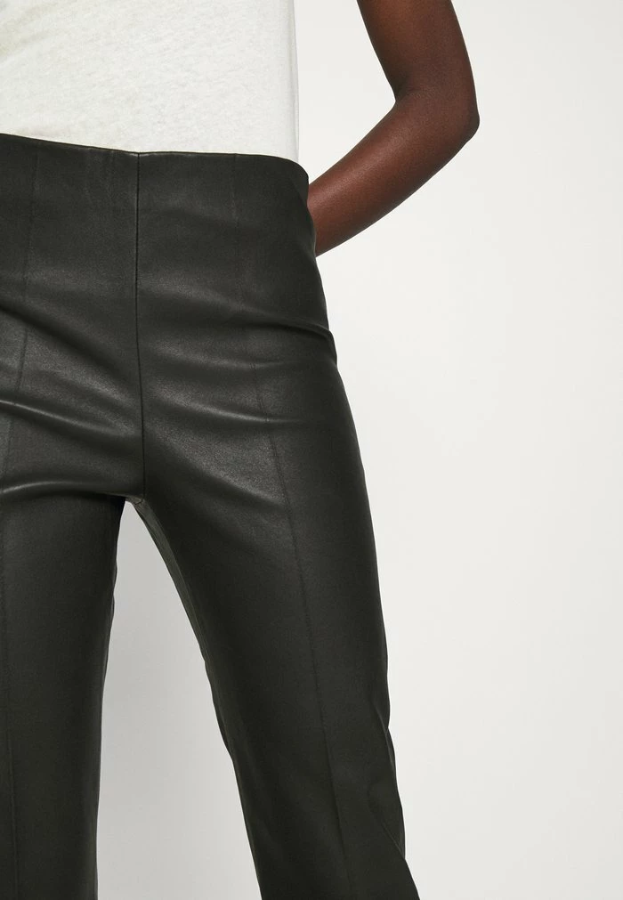FLORENTINA - Leather trousers - black Cheap ๐ฅฐ By Malene Birger FLORENTINA - Leather Trousers - Black โ -By Malene Birger shop 4c0938d49b4442afb9b9e3e03d1733a7