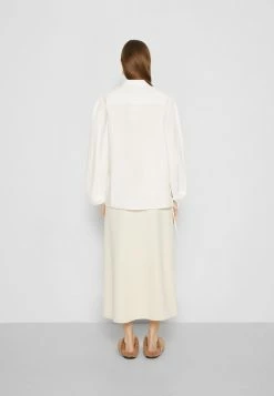 Best deal 💯 By Malene Birger BALTAS - Blouse - Tinted White 🌟 -By Malene Birger shop 5aad42e633ac4db893aaef189ea9ca98