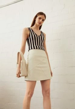 Budget 🎉 By Malene Birger PASCALLES - Mini 👗 Skirt - Tinted White ⌛