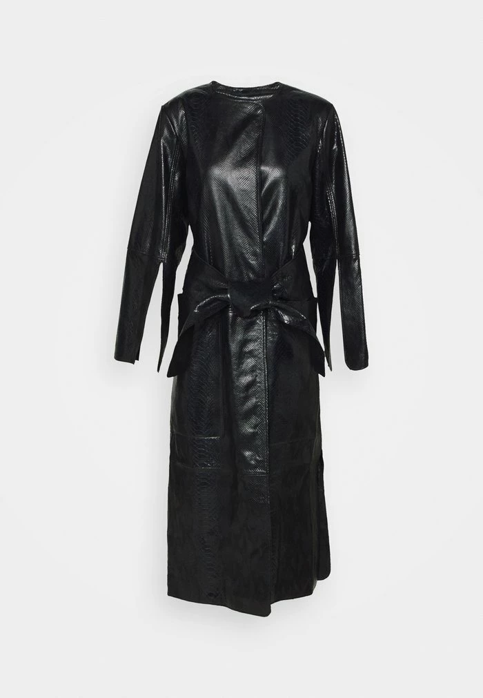 ROKSI - Classic coat - black New ๐ By Malene Birger ROKSI - Classic ๐งฅ Coat - Black ๐ -By Malene Birger shop 619f6036398d4712bedec0b90eb07e0f