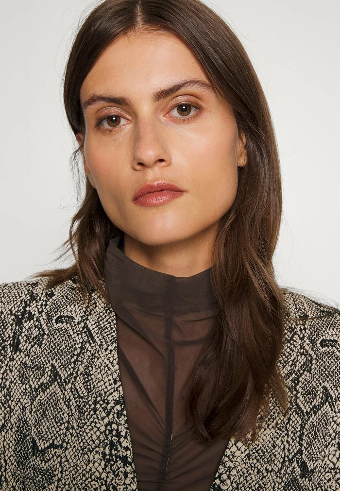 ISAIDA - Blouse - snake jacquard Deals 🥰 By Malene Birger ISAIDA - Blouse - Snake Jacquard ⌛ -By Malene Birger shop 696b2004ebc04a39ace0955539bee6db