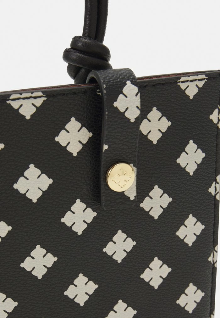 PHONAS - Phone case - cream Hot Sale ๐ By Malene Birger PHONAS - Phone Case - Cream ๐ -By Malene Birger shop 69cfb3008037468bad33ab87f7859819