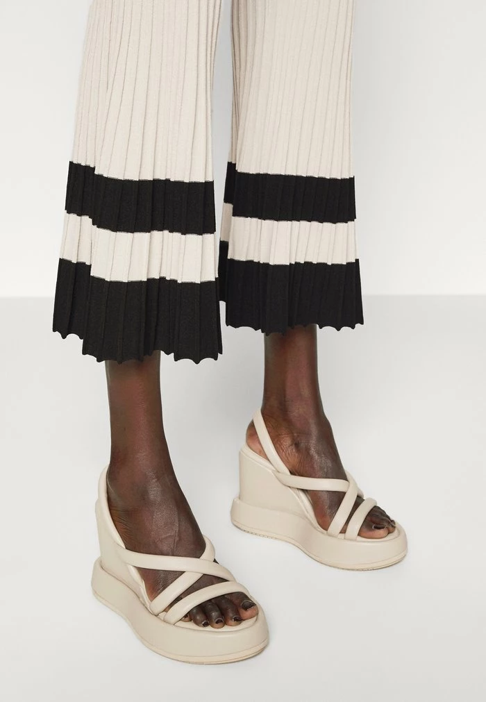 AJAY - Trousers - black Best Sale ✨ By Malene Birger AJAY - Trousers - Black ❤️ -By Malene Birger shop 6cbaf66c22e54d1b9ec0365d637b14ce