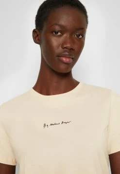 Promo 🌟 By Malene Birger DESMOS - Basic T-shirt - Almond 🔔 -By Malene Birger shop 713b5b972f12419e9fe215db5354a25e
