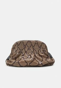Buy ๐ By Malene Birger REESE - Clutch - Tannin โค๏ธ