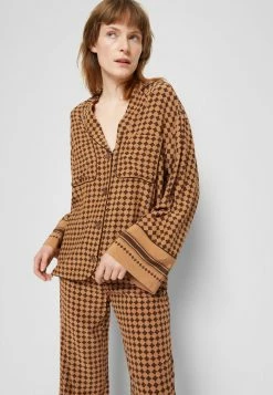 Outlet 👍 By Malene Birger AMANNA 👕 SHIRT - Button-down Blouse - Drab Chino 🌟 5 Outlet 👍 By Malene Birger AMANNA 👕 SHIRT - Button-down Blouse - Drab Chino 🌟 -By Malene Birger shop 737d543e3328499c9e3f133a0dd56605