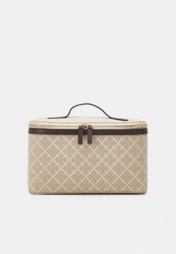 Buy 😉 By Malene Birger BAE BEAUTY SET - Wash Bag - Feather 🛒 -By Malene Birger shop 799a6ff664124a7e8da86f756da4fb83