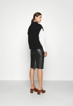 Coupon 🎉 By Malene Birger FARIMA - Jumper - Black 😍 -By Malene Birger shop 7ba43f8ec8104c28b6bc1ec39e898b39