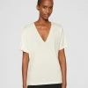 Deals ✨ By Malene Birger AMIKA - Basic T-shirt - Whisper White ❤️