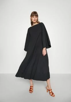 By Malene Birger shop -By Malene Birger shop 8a03055423554878a81d0e36642a0b93