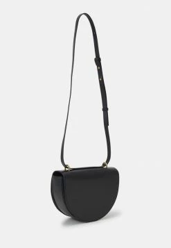 By Malene Birger shop -By Malene Birger shop b3cc46839fe74201b015d6a085b4d2ce