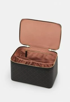 Deals 🔔 By Malene Birger BAE BEAUTY SET - Wash Bag - Dark Chokolate 🌟 -By Malene Birger shop d27ebd10b93e40da88d5bf925639055a