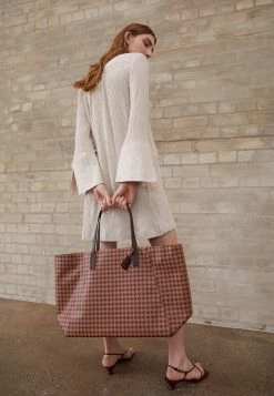 Budget ๐ By Malene Birger NIVO - Weekend Bag - Dark Plum โ๏ธ