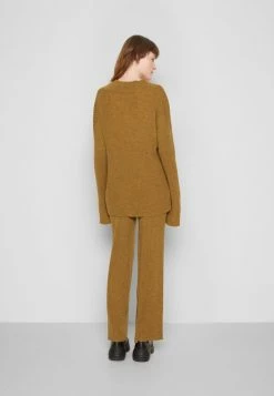 Cheap 😉 By Malene Birger CAMIRE - Trousers - Dry Moss 🎉 -By Malene Birger shop de4df32866154ba8aa27127b43e4c9b1