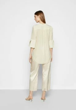 Coupon ✨ By Malene Birger FLAYIA - Tunic - Whisper White 🌟 -By Malene Birger shop e01d5217aaa845608c0cc2a02209b38f