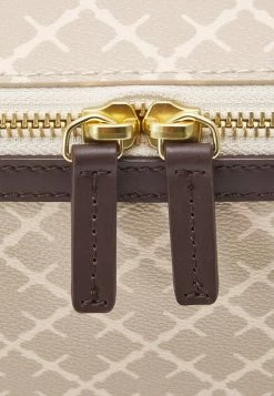 Buy 😉 By Malene Birger BAE BEAUTY SET - Wash Bag - Feather 🛒 -By Malene Birger shop e0e06b2a6cbf4bd09c5f5d4518feda2f