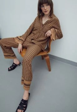 Outlet 👍 By Malene Birger AMANNA 👕 SHIRT - Button-down Blouse - Drab Chino 🌟